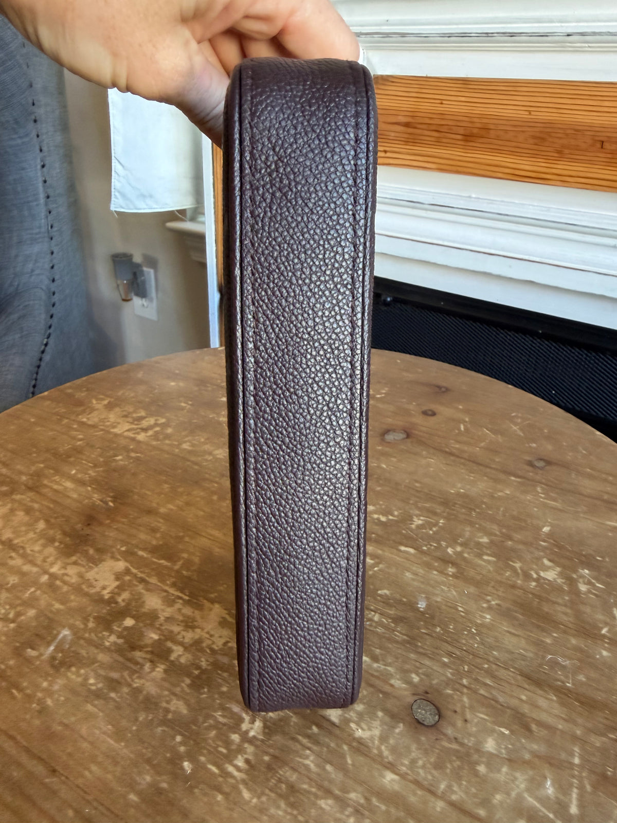 Easy Pouch On Strap Empreinte in Brown