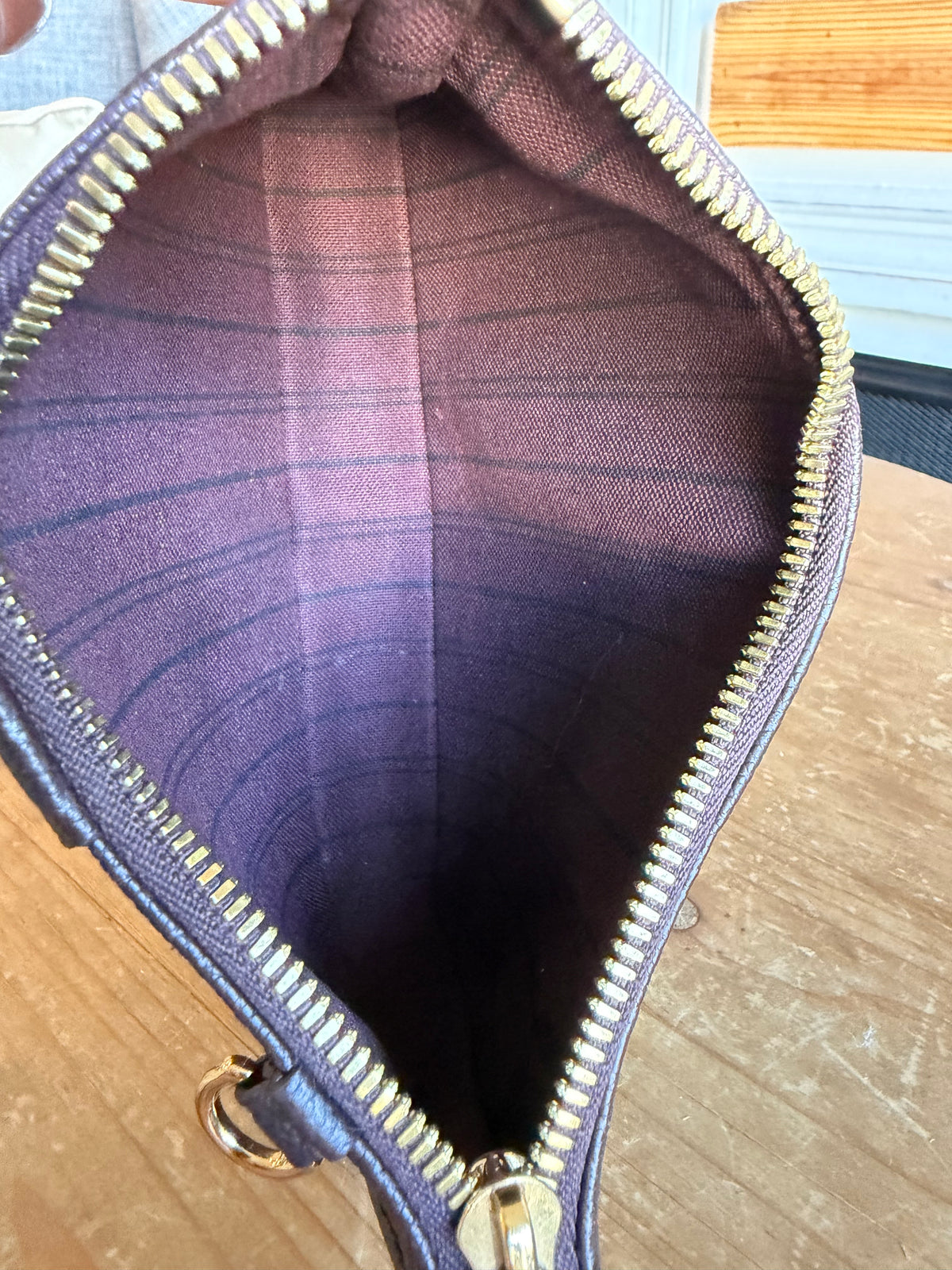 Easy Pouch On Strap Empreinte in Brown