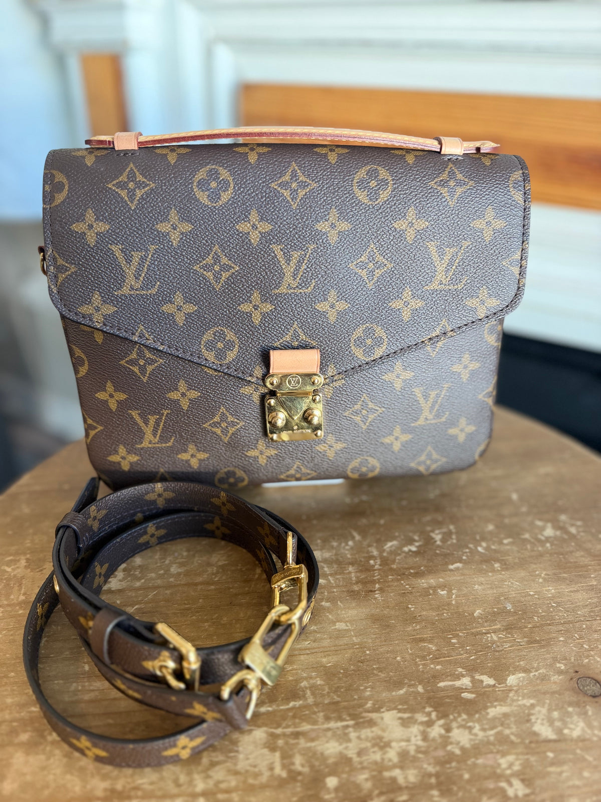 Pochette Métis in Monogram