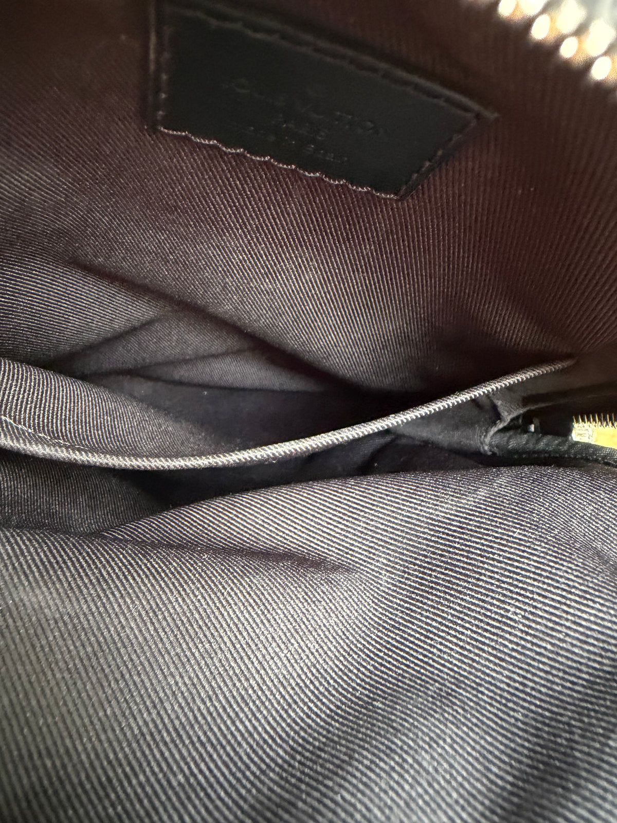 Avenue Sling PM in Eclipse
