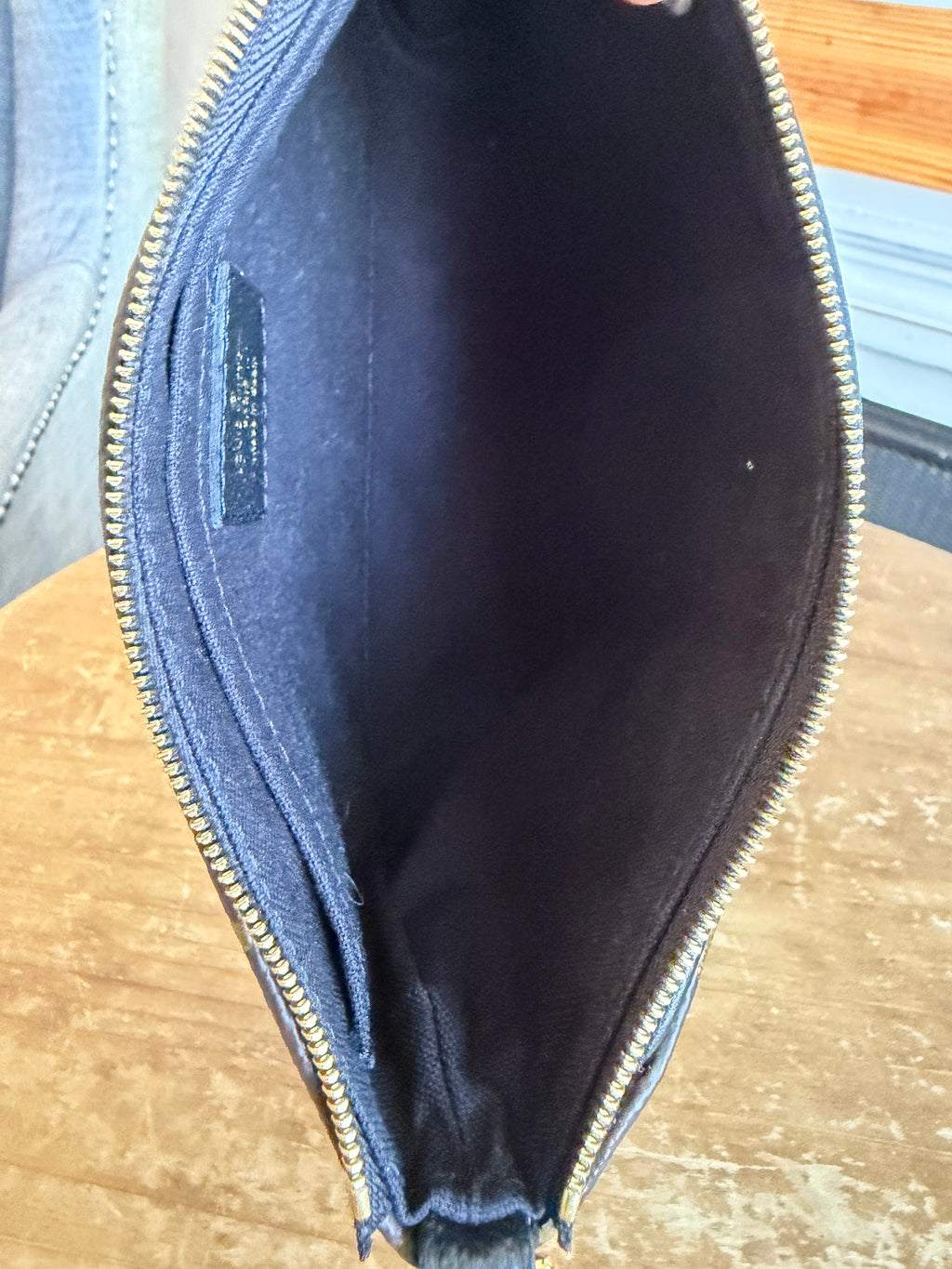 Pallas Clutch in Black