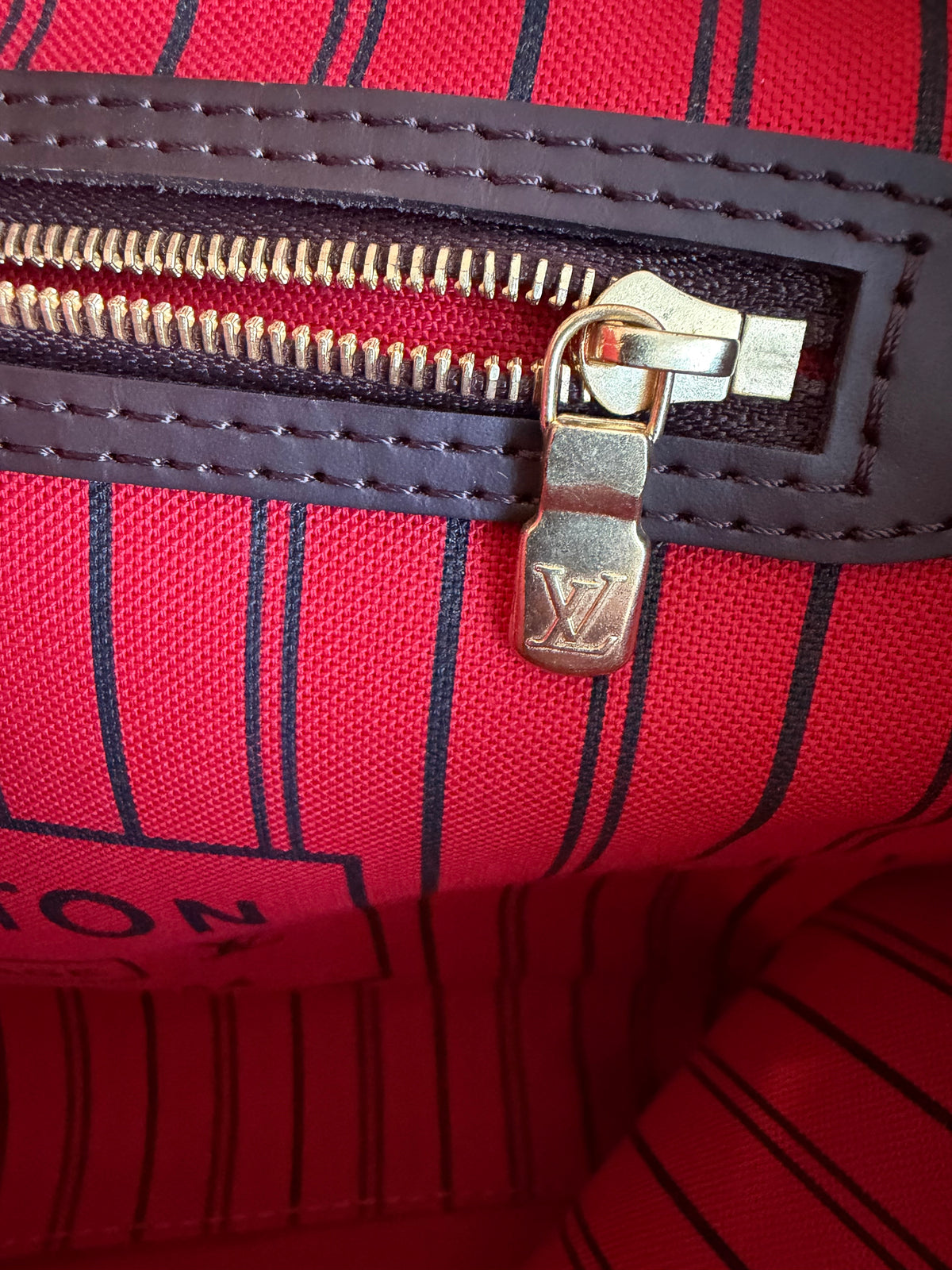 Neverfull MM with pouch in Damier Ebene
