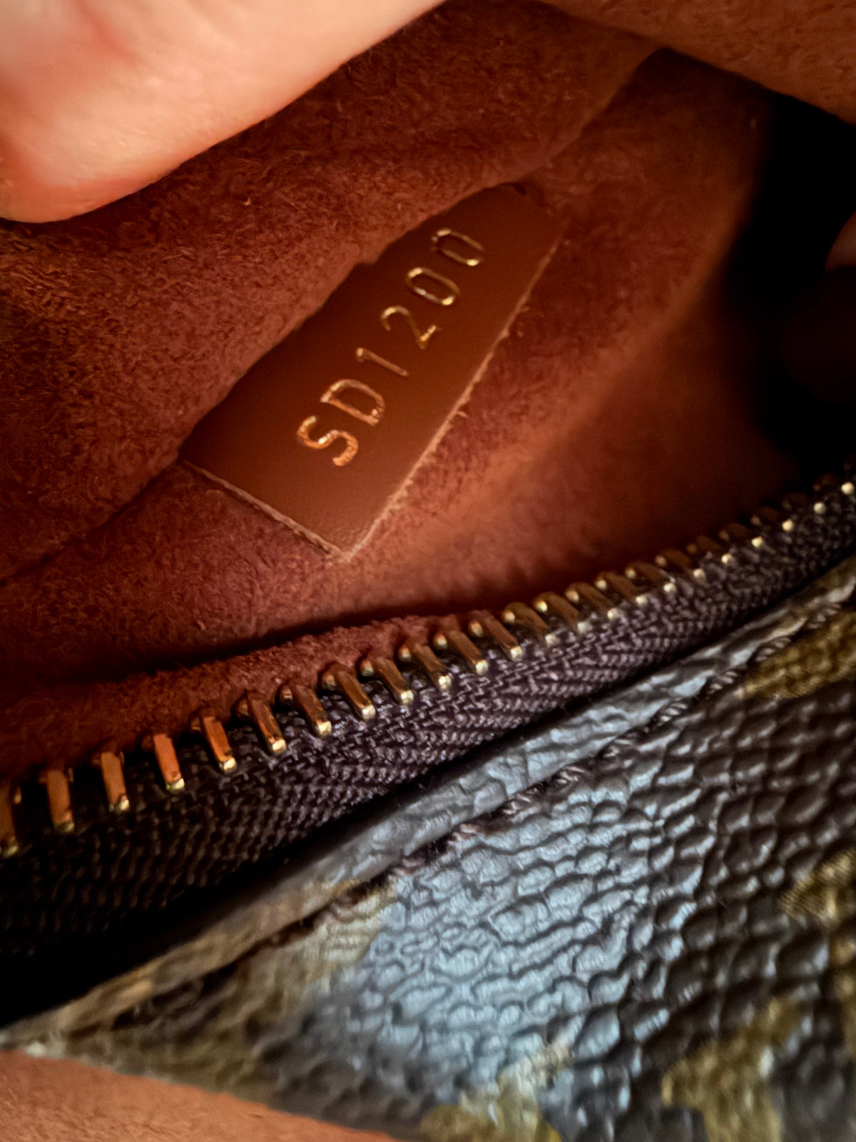 NéoNoé MM in Monogram and Cognac