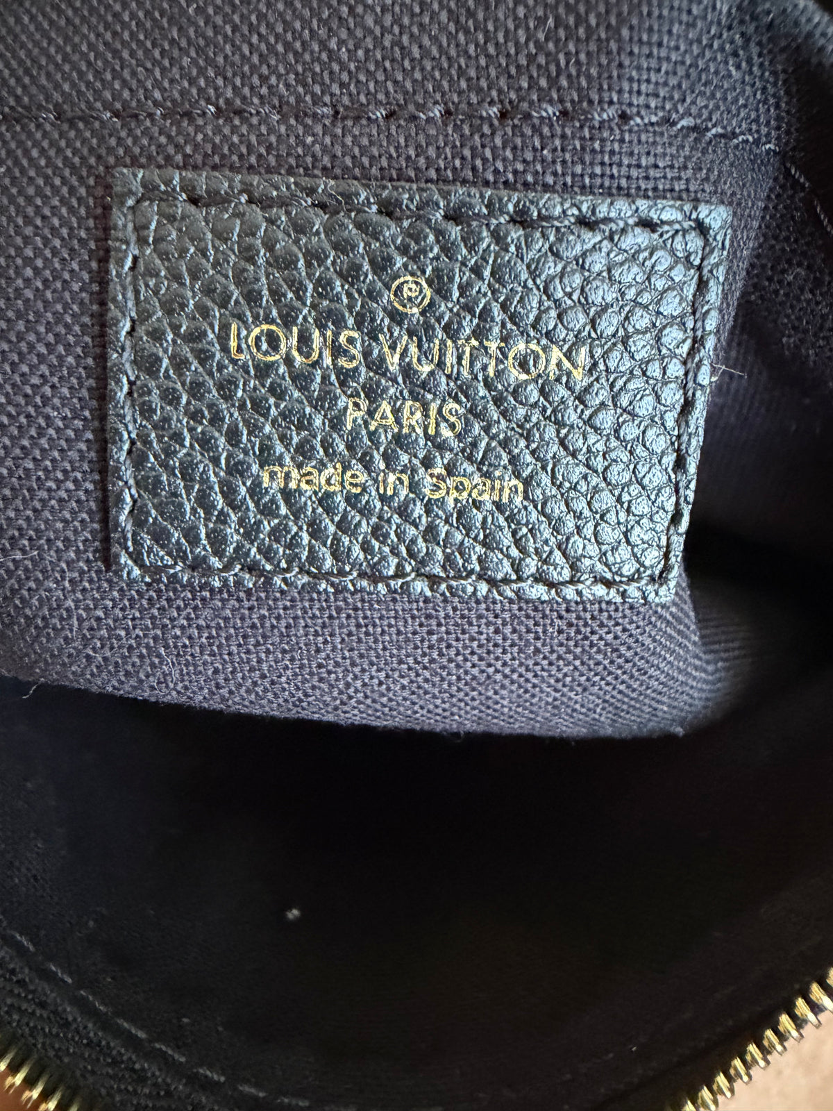 Pallas Clutch in Black
