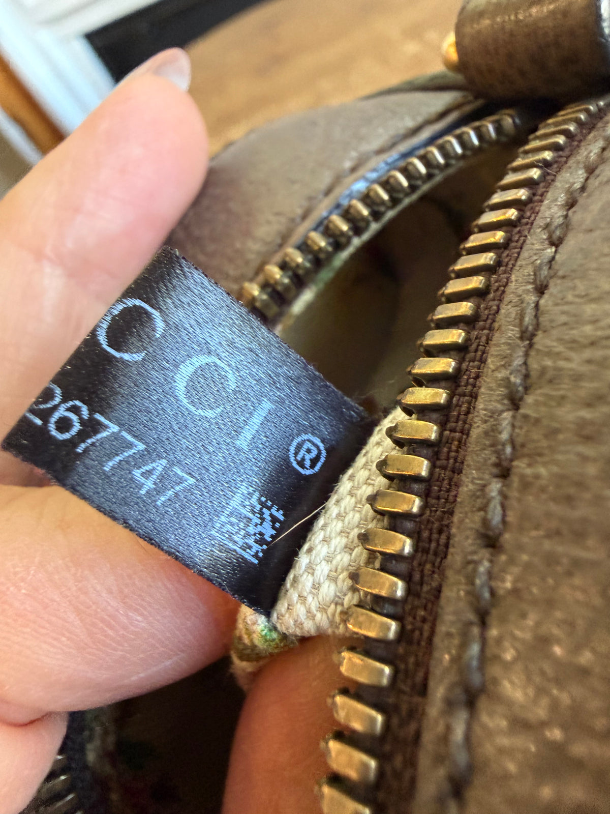 Sunday Steal! Neo Vintage GG Supreme Camera Bag