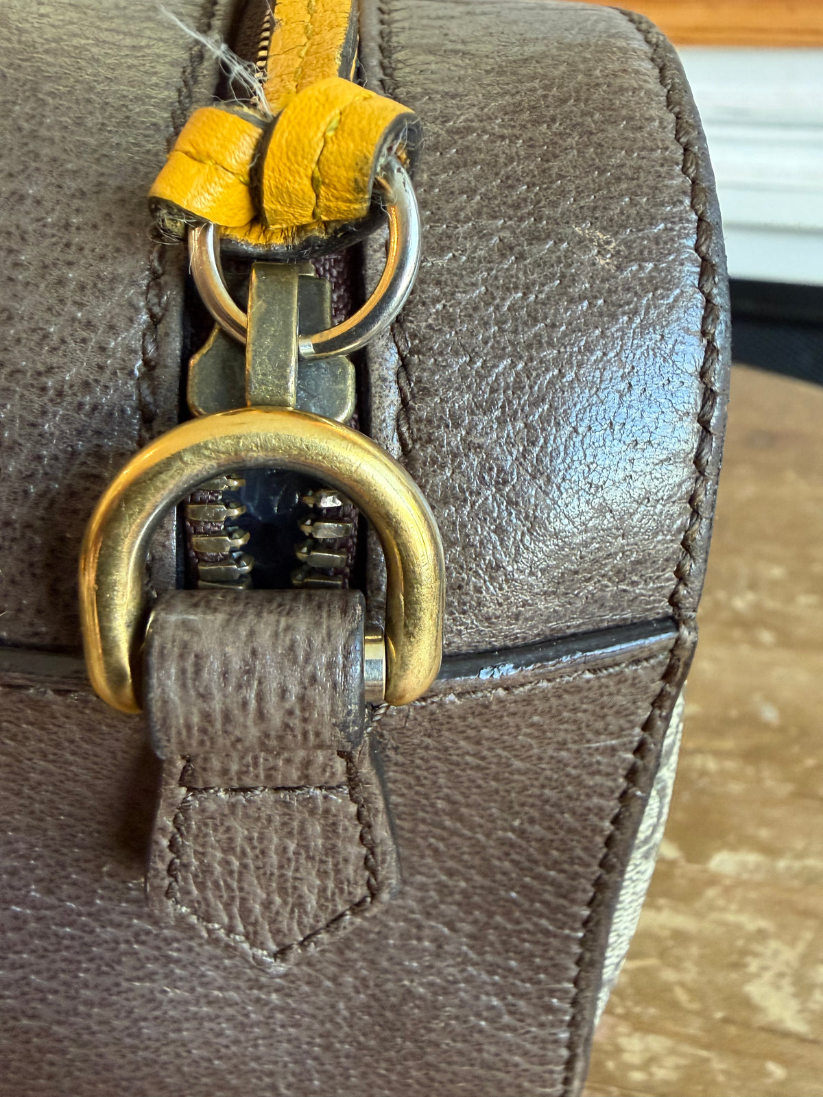 Sunday Steal! Neo Vintage GG Supreme Camera Bag