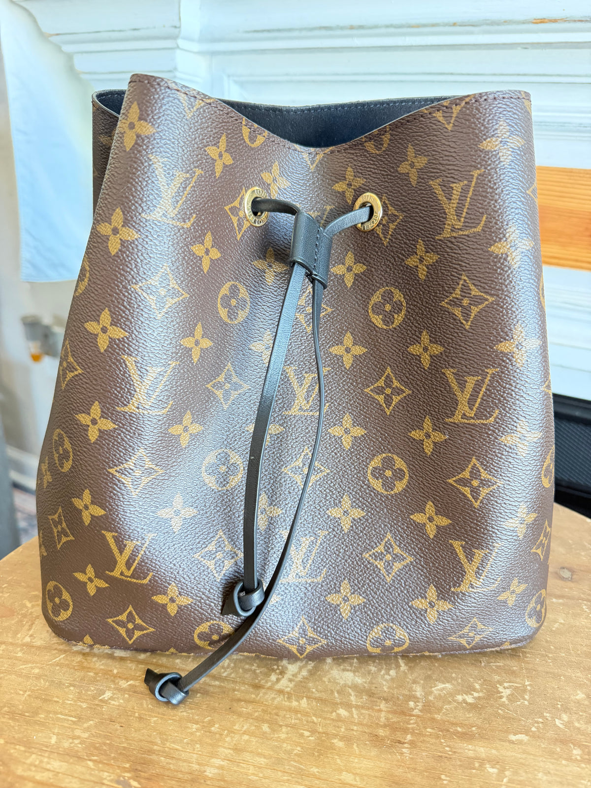 Néonoé MM in Monogram and Black