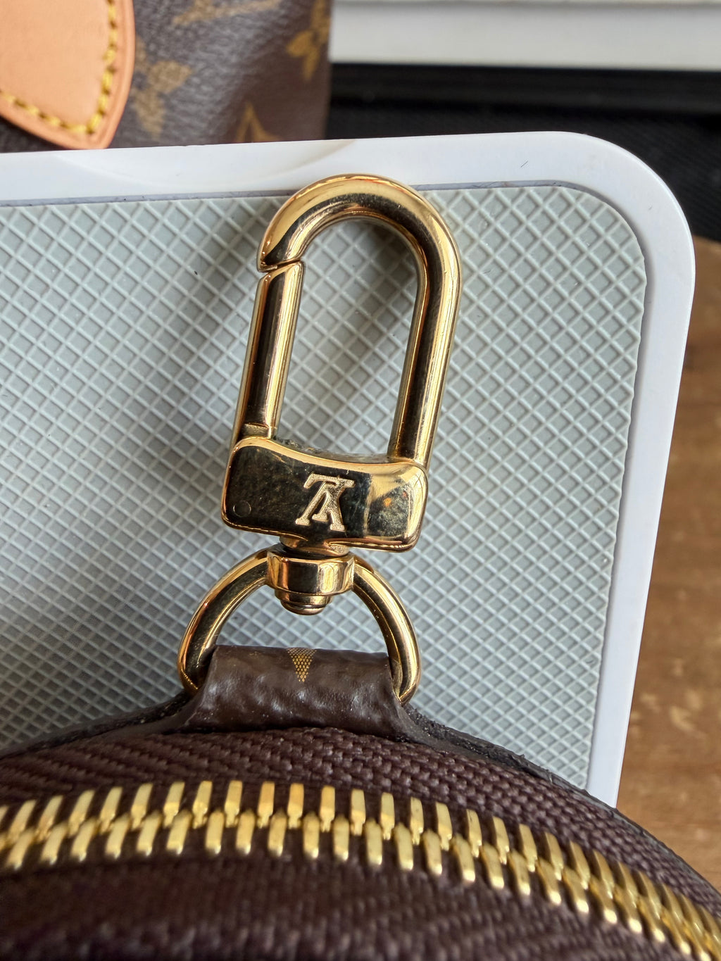Neverfull BB in Monogram with Bandouliere