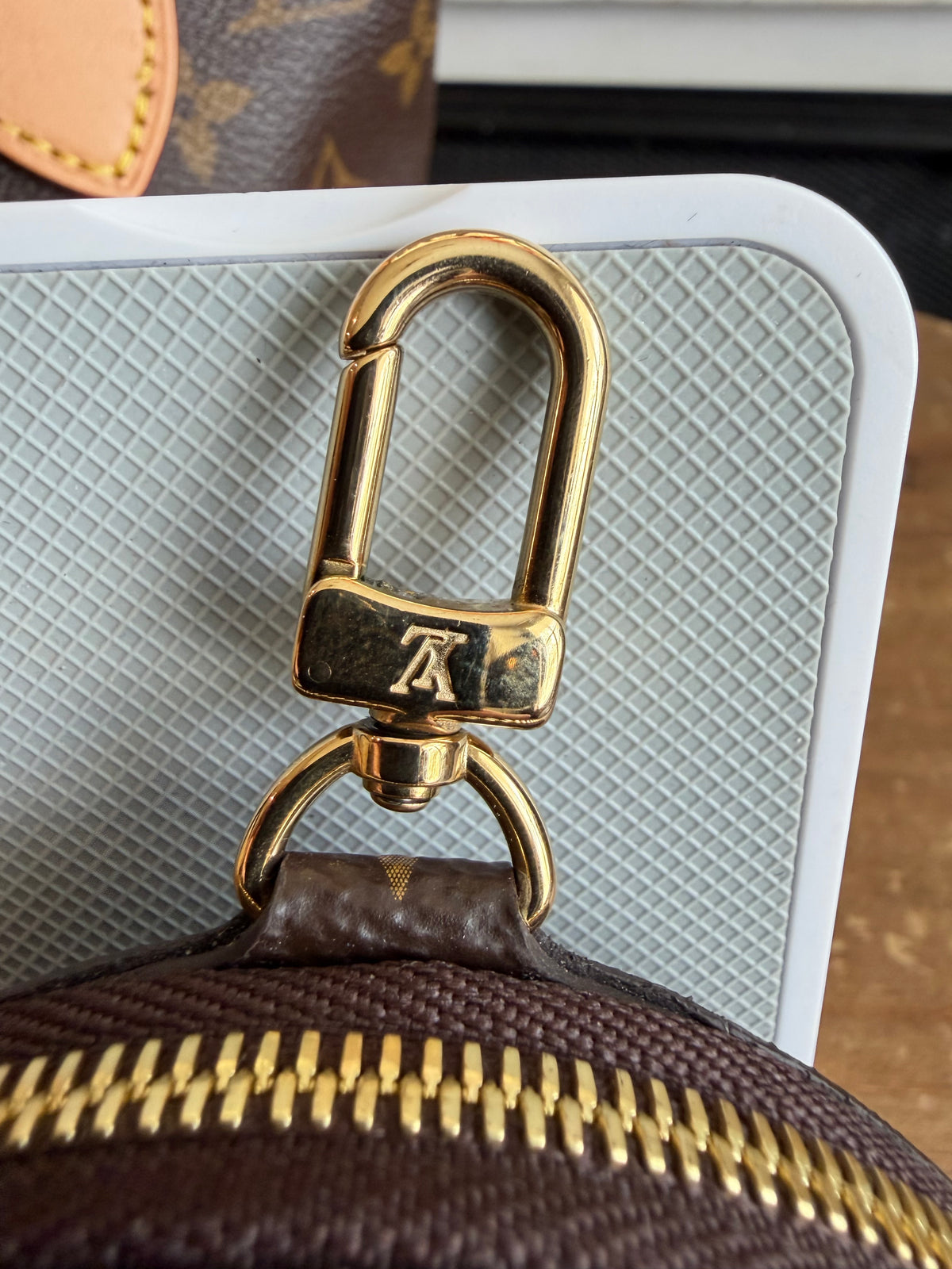 Neverfull BB in Monogram with Bandouliere