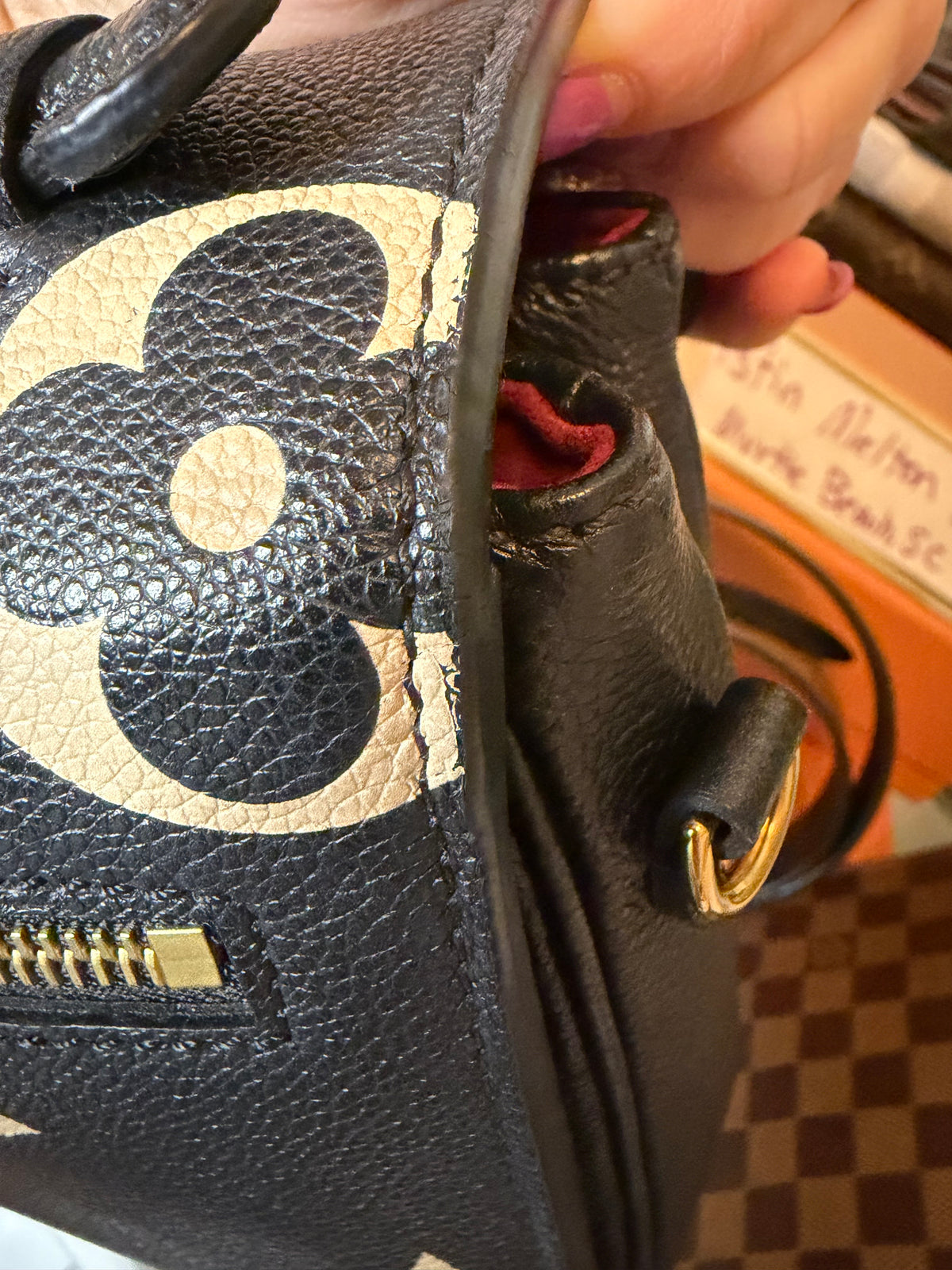Pochette Métis Empreinte Giant Bicolor Monogram Black and Crème