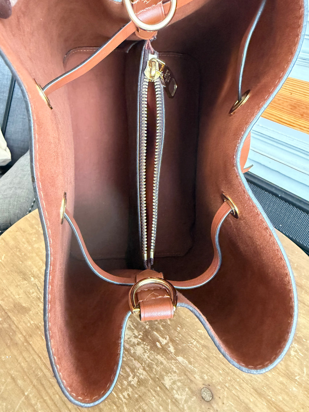 NéoNoé MM in Monogram and Cognac