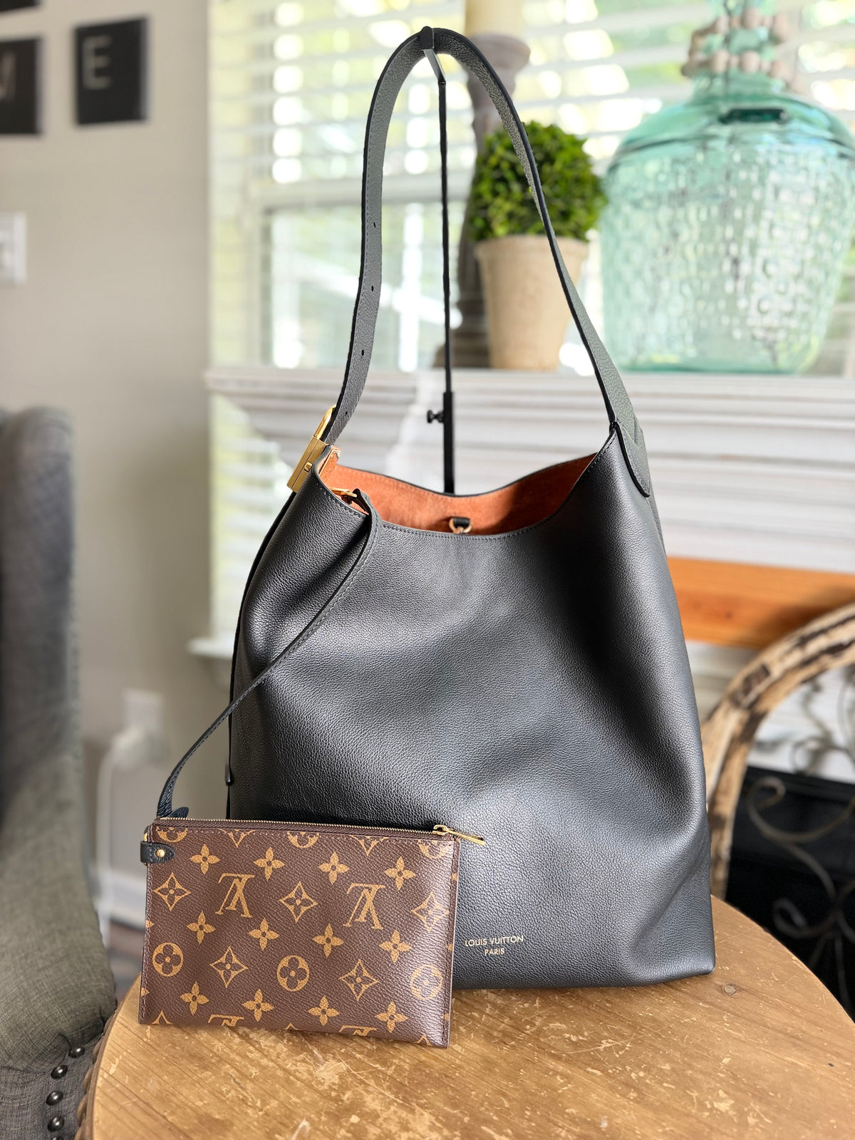 Low Key Hobo MM in Black