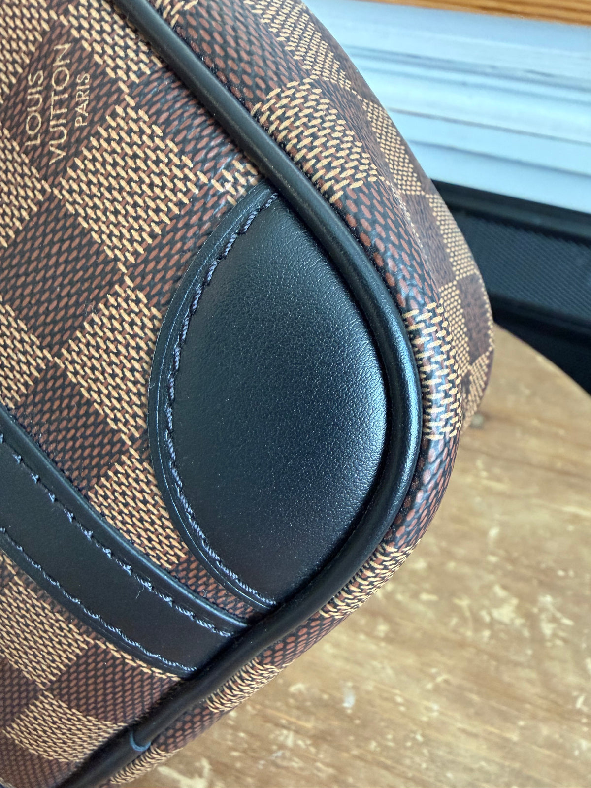 Valisette Souple BB in Damier Ebene and Black