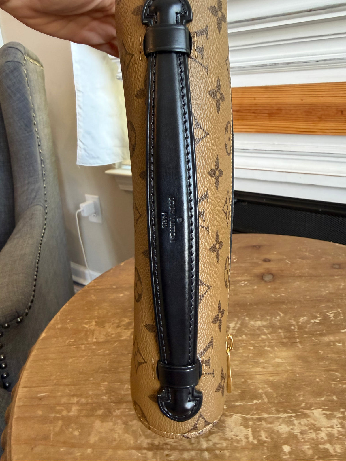 Pochette Métis in Reverse Monogram