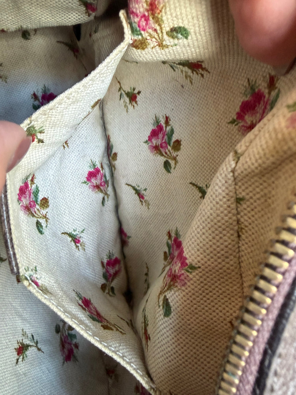 Sunday Steal! Neo Vintage GG Supreme Camera Bag