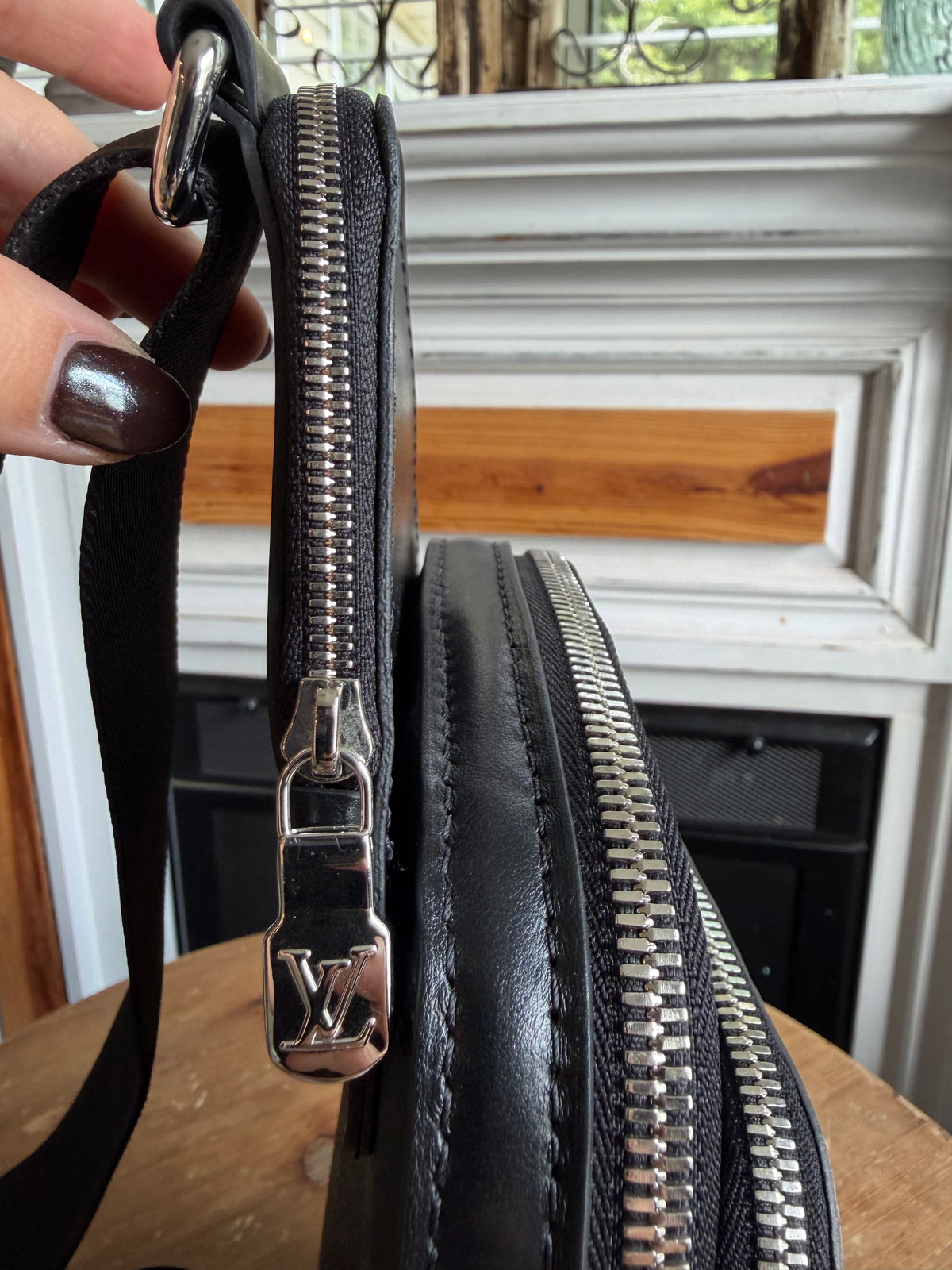 Avenue Sling PM in Eclipse