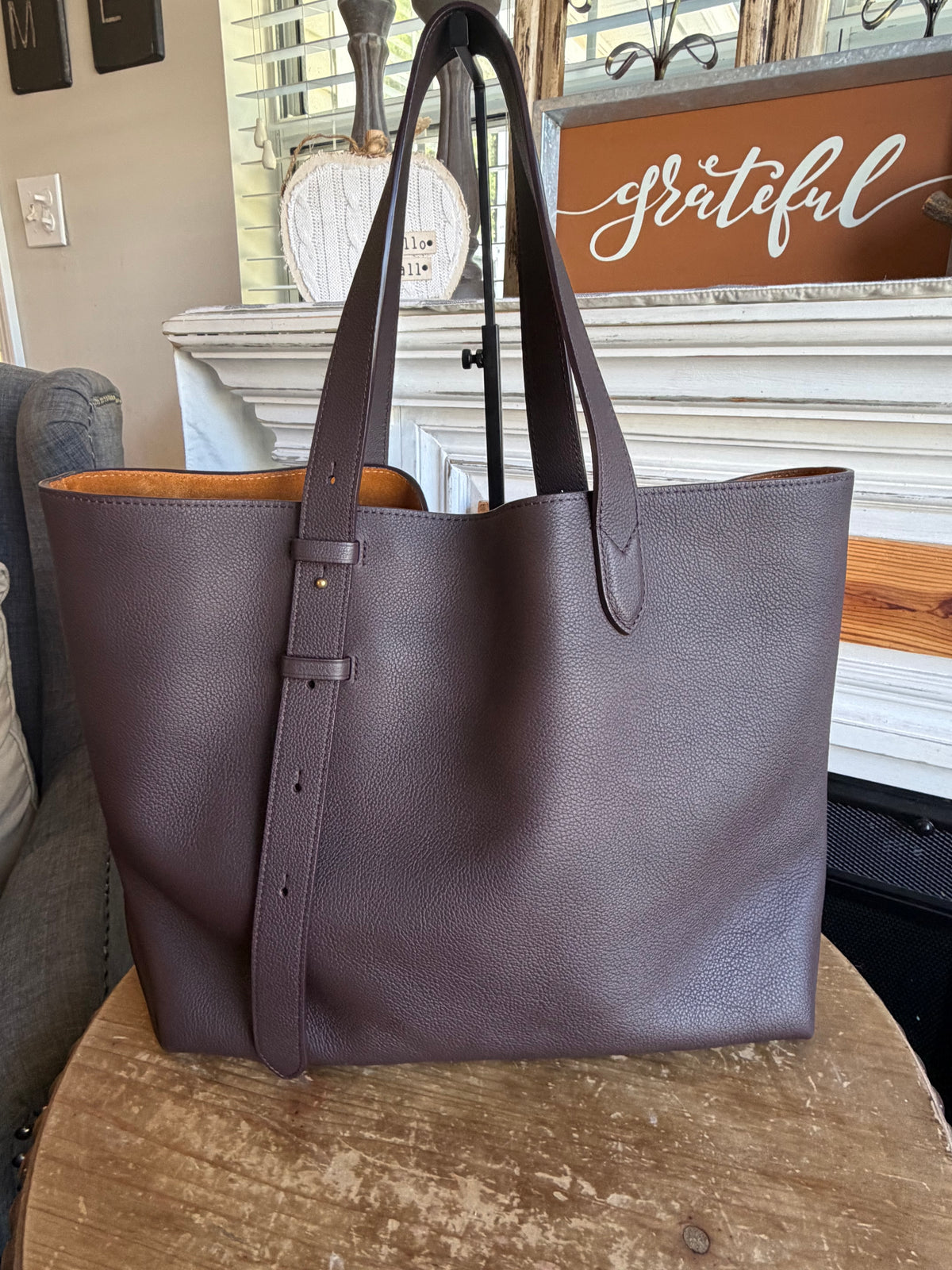 Low Key Cabas MM in Brown