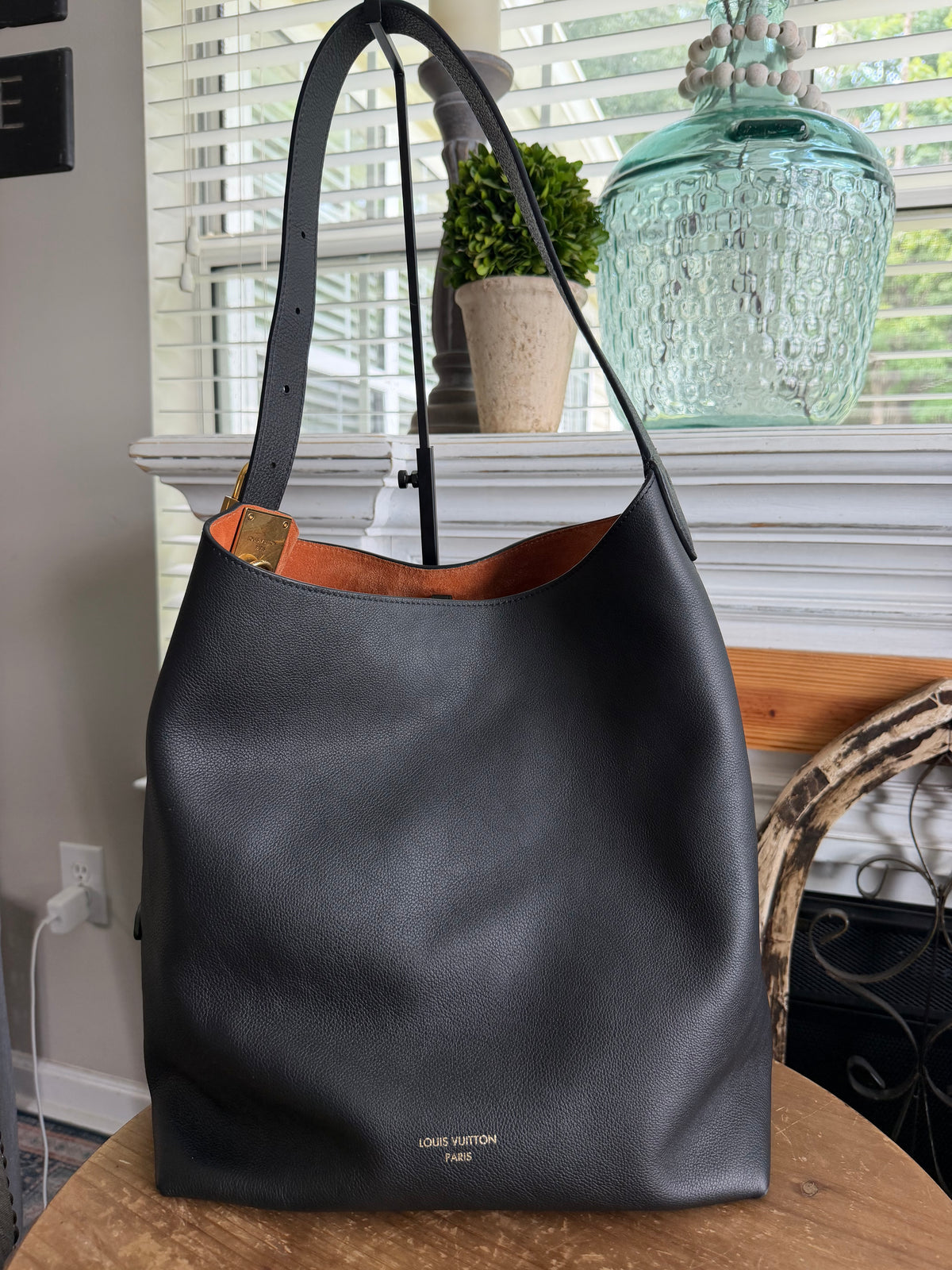 Low Key Hobo MM in Black