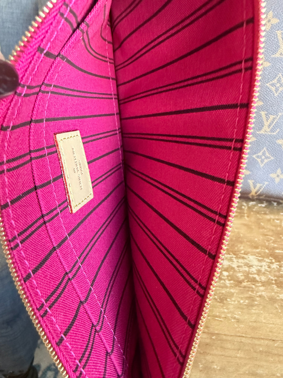 Neverfull MM with Pouch