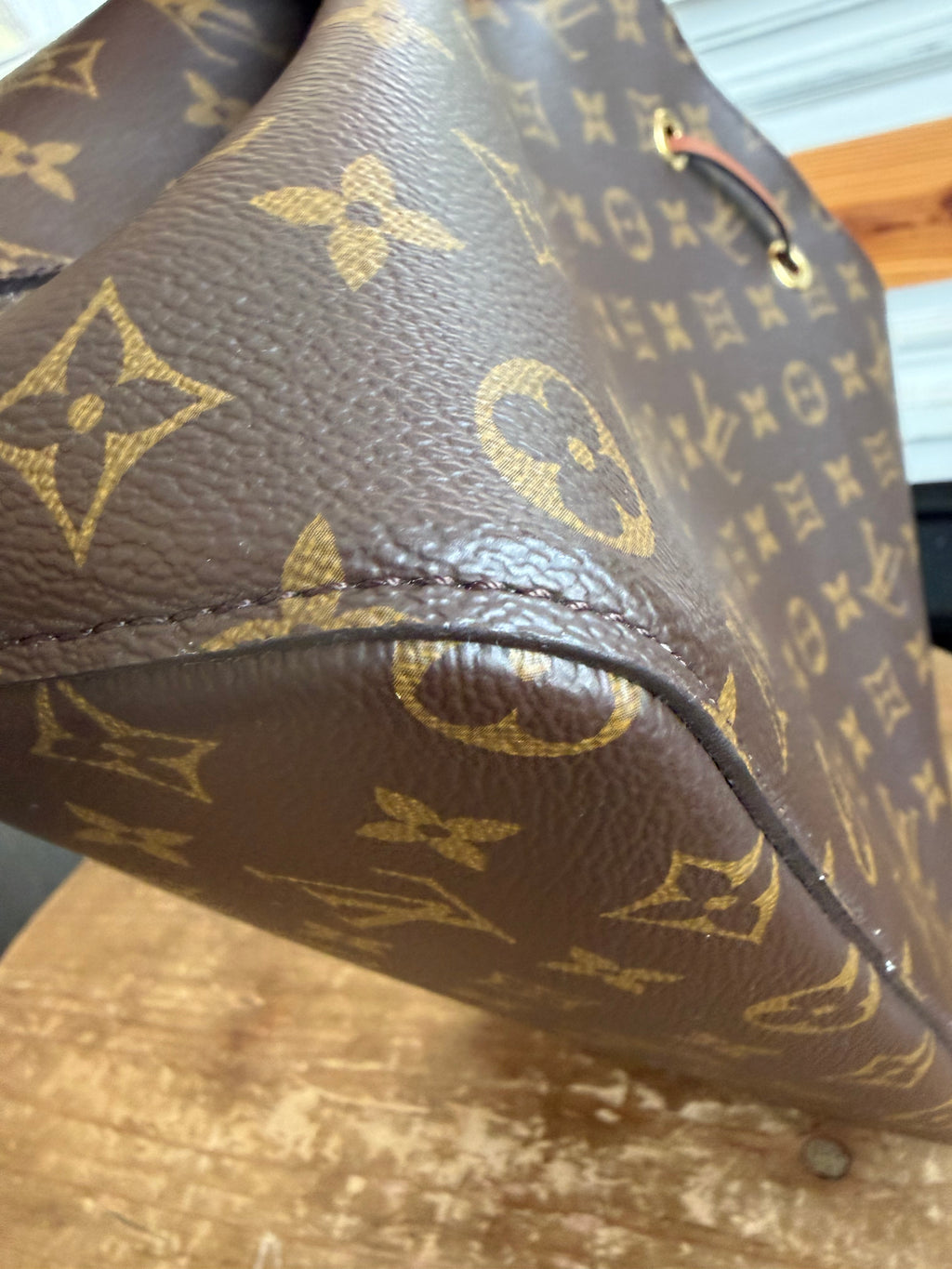 NéoNoé MM in Monogram and Cognac