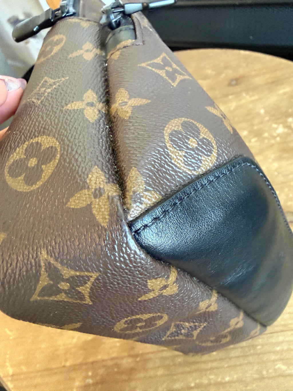 Avenue Sling NM in Monogram Macassar