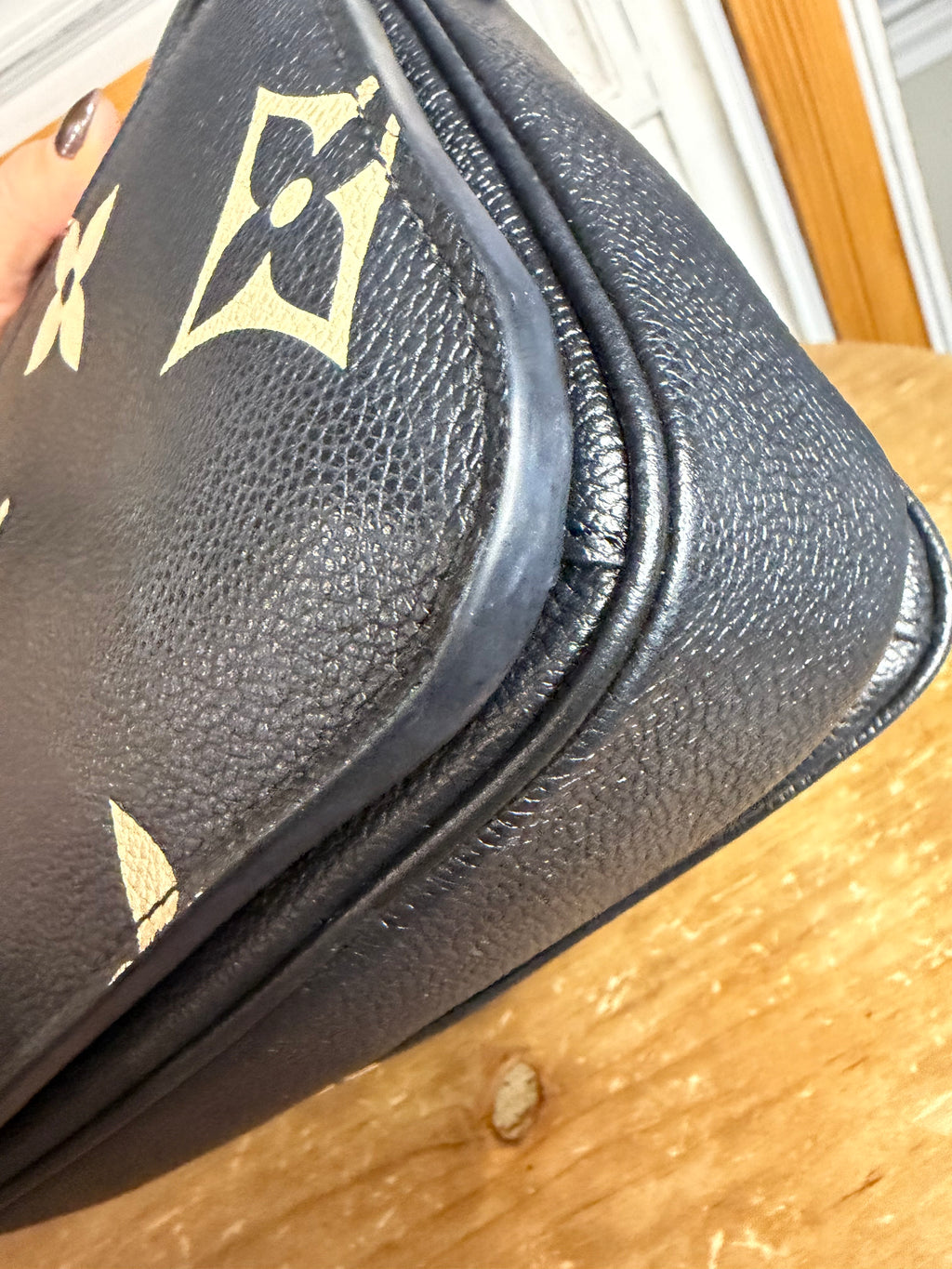 Pochette Métis Empreinte Giant Bicolor Monogram Black and Crème