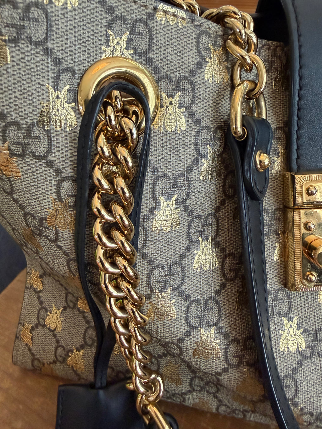 GG Supreme Bee Padlock Tote - Medium