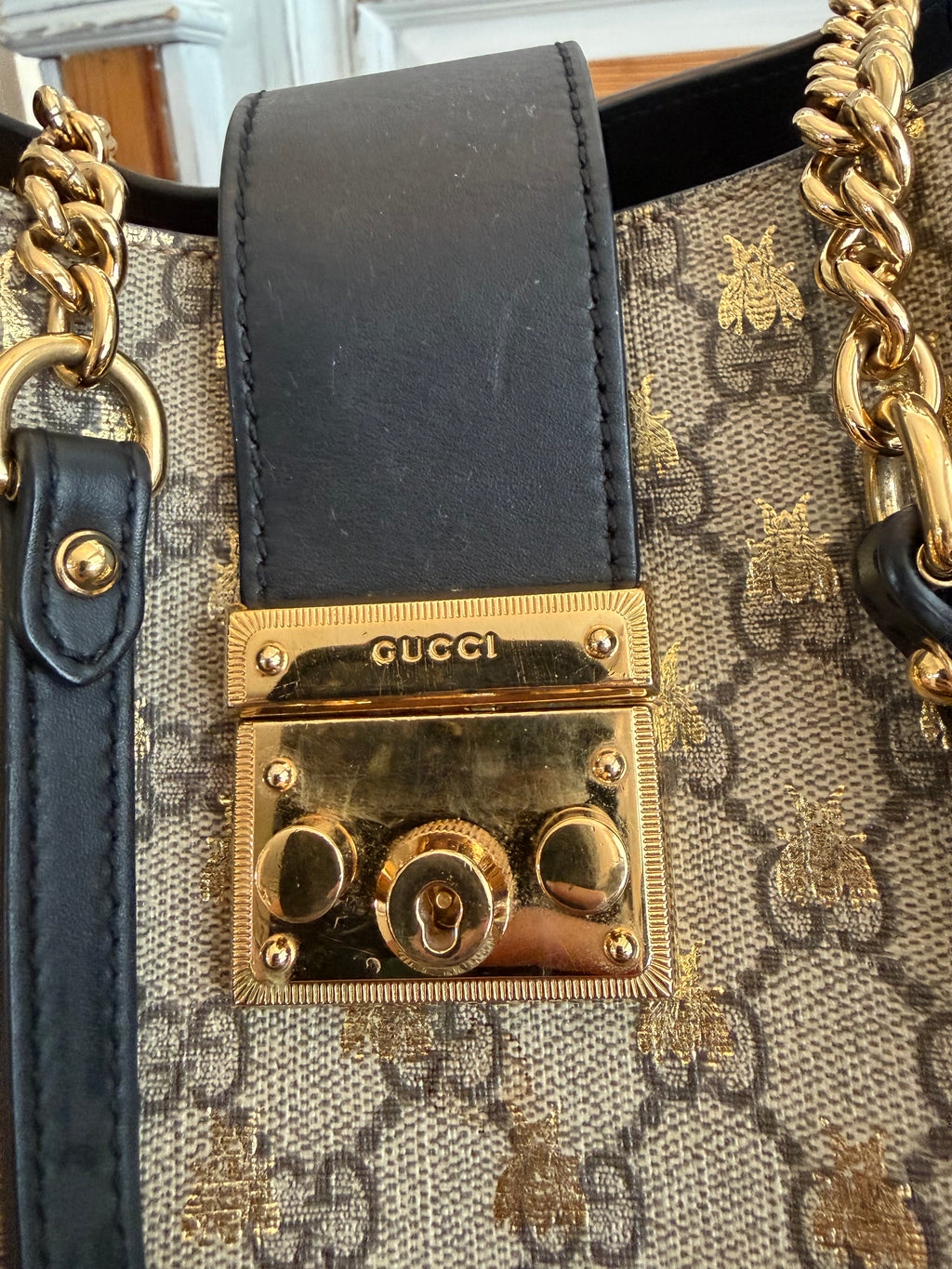 GG Supreme Bee Padlock Tote - Medium
