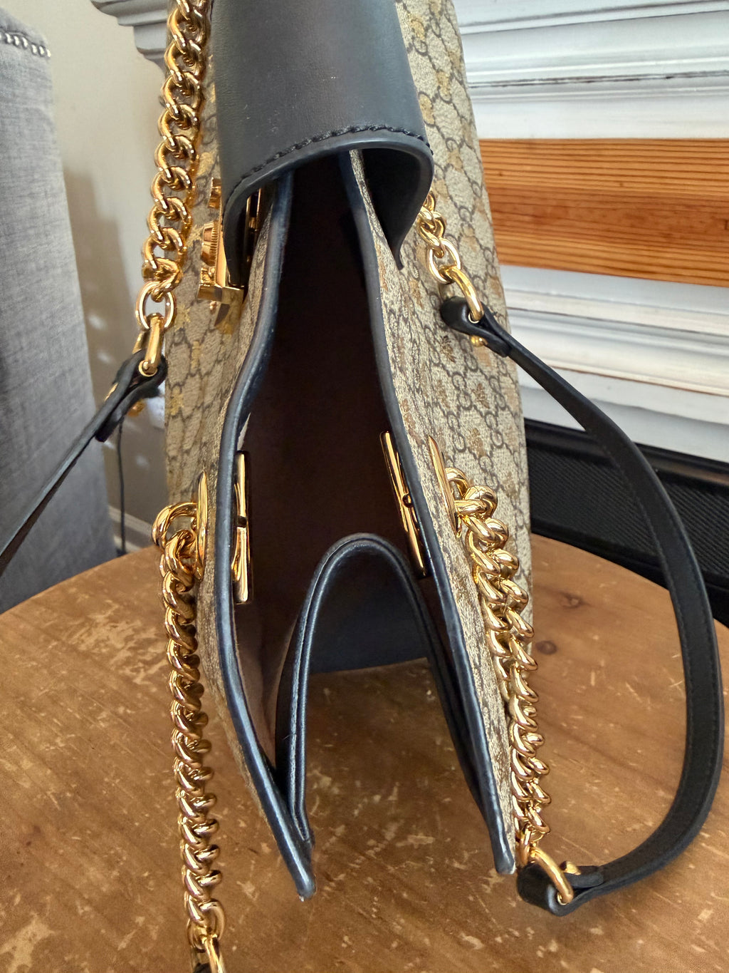 GG Supreme Bee Padlock Tote - Medium