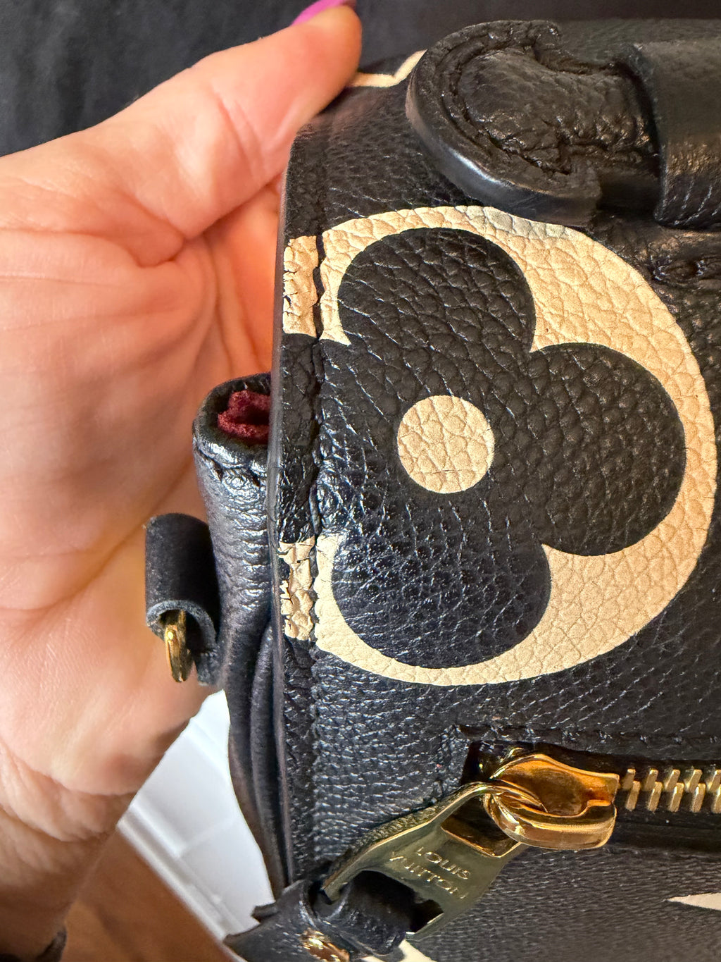 Pochette Métis Empreinte Giant Bicolor Monogram Black and Crème